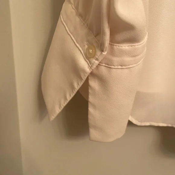 Loft EUC cream sheer long sleeve - Picture 4 of 7